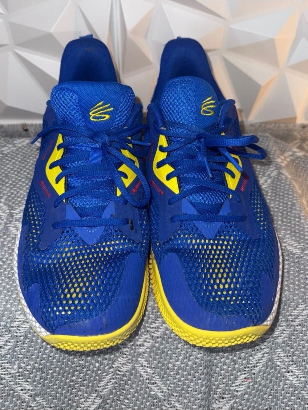 Under Armour Curry HOVR Splash 3 Blue Yellow Mens Size 12 Basketball Shoes